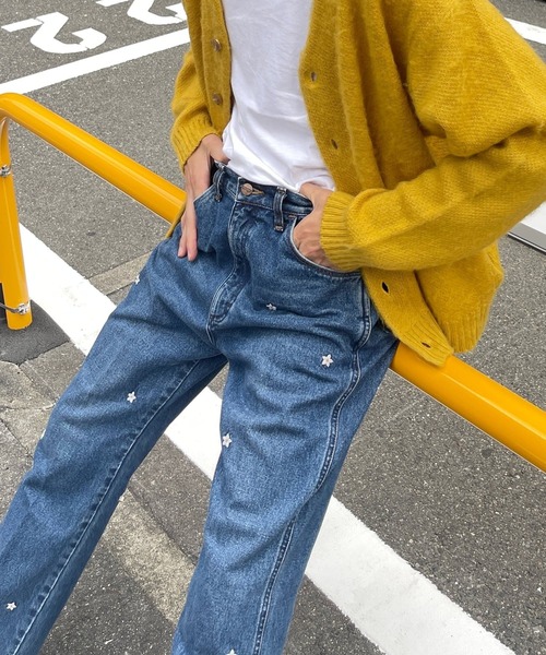 【WEB限定】Wranglerフラワー刺繍パンツの3枚目の写真
