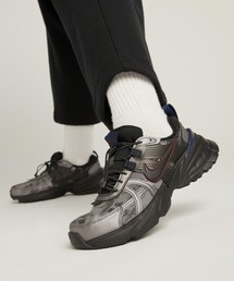 NIKE | ナイキ V2K ラン シューズ / Nike V2K Run Shoes HQ4053-001 Metallic Dark Grey(スニーカー)