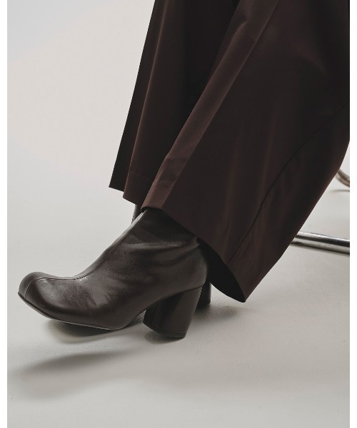 TODAYFUL(トゥデイフル)の「Square Short Boots(ブーツ・レディース・ゴールド/ブラック/ダークブラウン・36inch/38inch/37inch)」の20枚目の写真