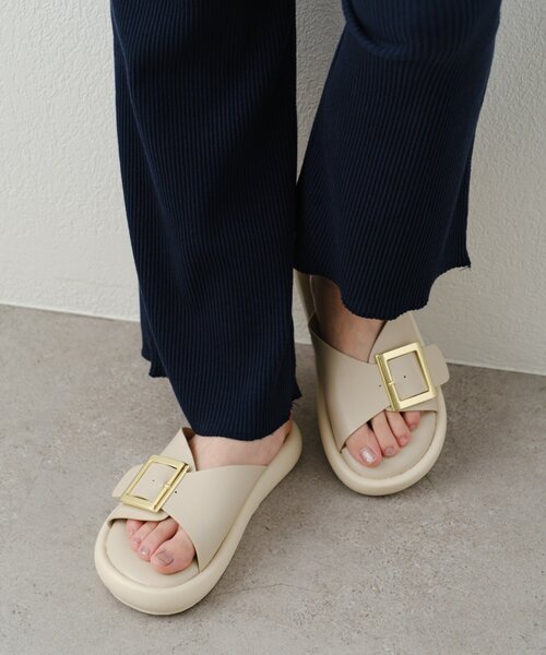 CIAOPANIC TYPY(チャオパニックティピー)の「バックルベルト厚底サンダル(サンダル・レディース・ブラウン/ブラック/アイボリー・SMALL/MEDIUM/LARGE)」の18枚目の写真
