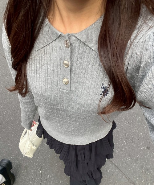 U.S. POLO ASSN.(ユーエスポロアッスン)の「【U.S. POLO ASSN. ×RMAF】ケーブルポロニットプルオーバー(ニット/セーター・レディース・ネイビー/ボルドー/グレー/オフホワイト/ブルー・FREE)」の1枚目の写真