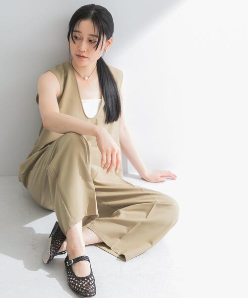 URBAN RESEARCH(アーバンリサーチ)の「Uネックタックオールインワン(サロペット/オーバーオール・レディース・チャコールグレー/ベージュ・FREE)」の20枚目の写真