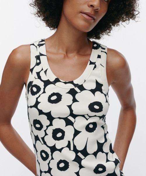 marimekko(マリメッコ)の「Uusia Unikko / jersey top(タンクトップ・レディース・ブラック/ブルー・X-SMALL/SMALL/MEDIUM/LARGE)」の3枚目の写真