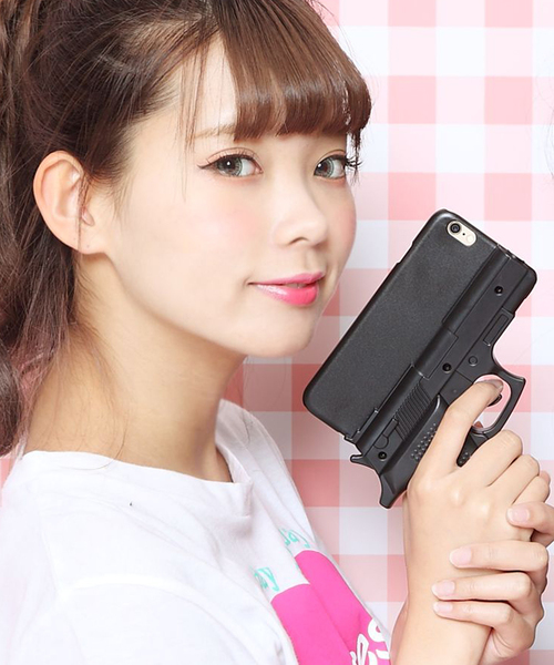 WC(ダブル シー)の「WC/ピストルiPhone6ケース(スマホケース/カバー・レディース・ブラック/ホワイト/ピンク・FREE)」の2枚目の写真