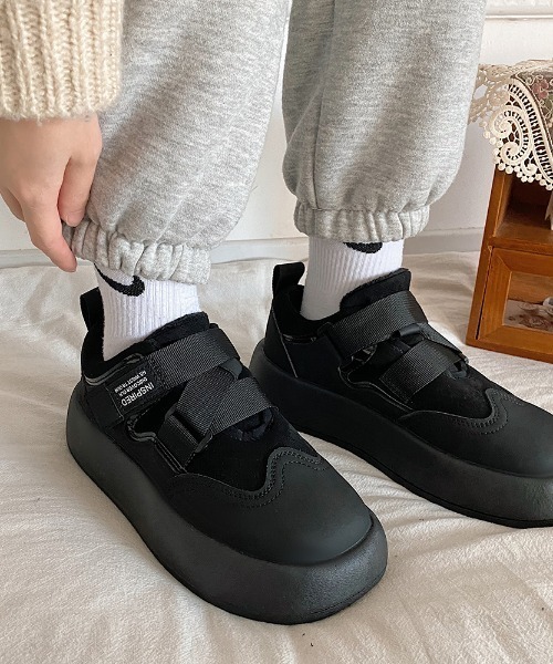 Vipoa(ヴィポア)の「thick sole velcro sneakers(スニーカー・レディース・ブラック/グレー/ベージュ・MEDIUM/LARGE/SMALL)」の22枚目の写真