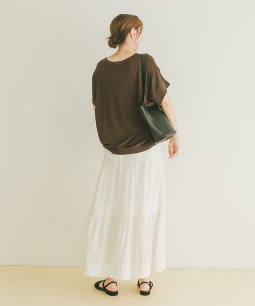 ITEMS URBANRESEARCH(アイテムズ アーバンリサーチ)の「Vネックフレンチニット(ニット/セーター・レディース・ブラック/グレー系その他/ブラウン/レッド系その他・FREE)」の9枚目の写真