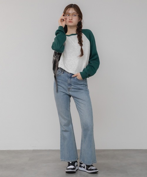 HEILIS(ヘイリス)の「【新色追加】クロップド丈ラグランスリーブロングTシャツ / グレー ネイビー グリーン ラグラン コンパクト クロップド 秋服 冬服 春服 ノームコア ショート丈 インナー 韓国 長袖 ロンT スウェット レイヤード(Tシャツ/カットソー・レディース・グリーン/ネイビー/グレー・FREE)」の12枚目の写真