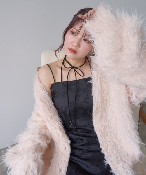 mellowneon(メロウネオン)の「ジャガードダブルストラップキャミワンピース(ワンピース・レディース・ブラック/アイボリー/グレー・SMALL/MEDIUM)」の7枚目の写真
