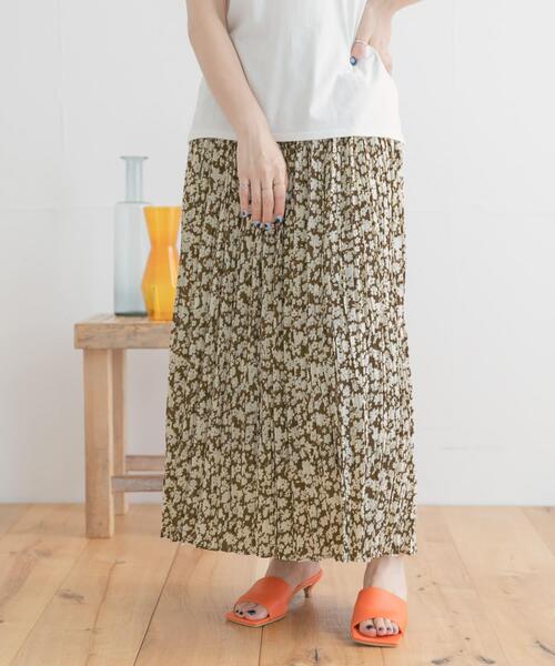 ITEMS URBANRESEARCH(アイテムズ アーバンリサーチ)の「ガラプリーツスカート(スカート・レディース・ブラック/ブラウン/カーキ・FREE)」の6枚目の写真