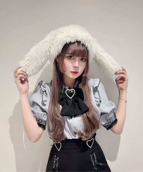 GRANDEDGE(グランドエッジ)の「うさみみファー帽子(その他・レディース・ブラック/ホワイト・99)」の2枚目の写真