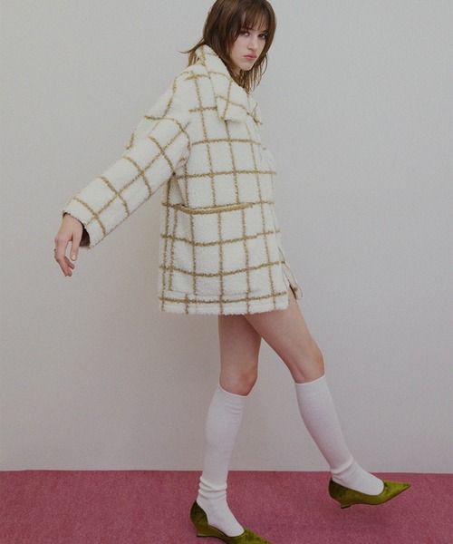 Ameri(アメリ)の「UND WINDOWPANE ZIPUP MIDI COAT(ブルゾン・レディース・アイボリー/ブラウン・SMALL/MEDIUM)」の4枚目の写真