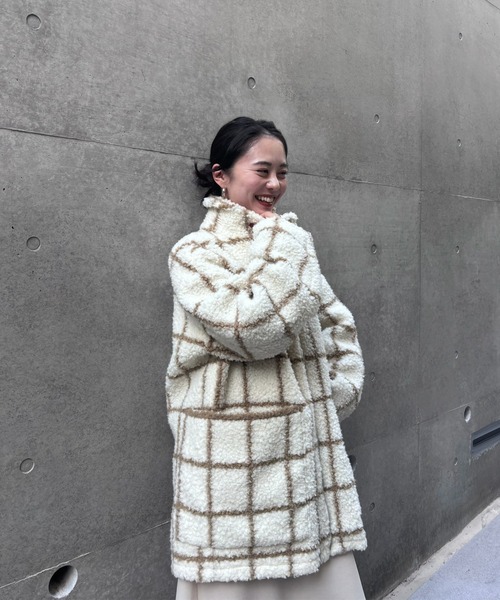 Ameri(アメリ)の「UND WINDOWPANE ZIPUP MIDI COAT(ブルゾン・レディース・アイボリー/ブラウン・SMALL/MEDIUM)」の13枚目の写真