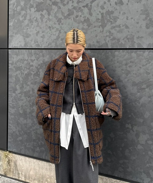 Ameri(アメリ)の「UND WINDOWPANE ZIPUP MIDI COAT(ブルゾン・レディース・アイボリー/ブラウン・SMALL/MEDIUM)」の18枚目の写真