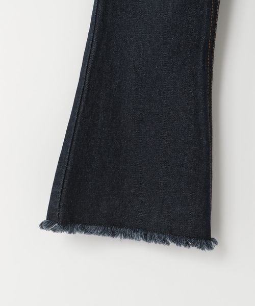 LOWRYS FARM(ローリーズファーム)の「デニムフレアパンツ 904952(デニムパンツ・キッズ・ワンウォッシュ/ケミカルウォッシュ・110cm/120cm/130cm/140cm/150cm)」の12枚目の写真