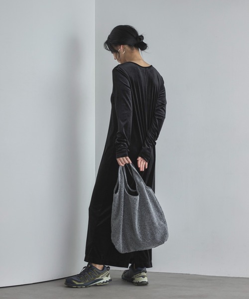 feepur(フェピュール)の「【TALL/2Tサイズあり】ベロアロングワンピース(ワンピース・レディース・グレー/ブラック/ブラウン・TALL/2T/MEDIUM/SMALL)」の15枚目の写真