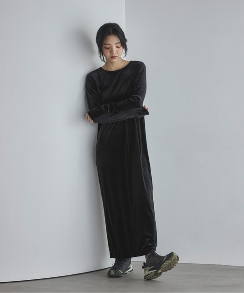 feepur(フェピュール)の「【TALL/2Tサイズあり】ベロアロングワンピース(ワンピース・レディース・グレー/ブラック/ブラウン・TALL/2T/MEDIUM/SMALL)」の13枚目の写真