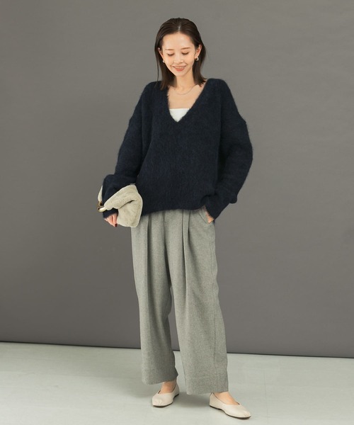 URBAN RESEARCH ROSSO WOMEN(アーバンリサーチ ロッソ)の「アルパカ混Vネックヘアリーニット(ニット/セーター・レディース・ネイビー/グレー/ピンク・FREE)」の14枚目の写真