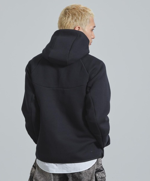 NIKE(ナイキ)の「《セットアップ対応商品》ナイキ テック メンズ フルジップ ウィンドランナー パーカー / Nike Tech Men's Full-Zip Windrunner Hoodie HV0950-010 Black(パーカー・メンズ・ブラック・S/2XL/L/M/XL)」の10枚目の写真