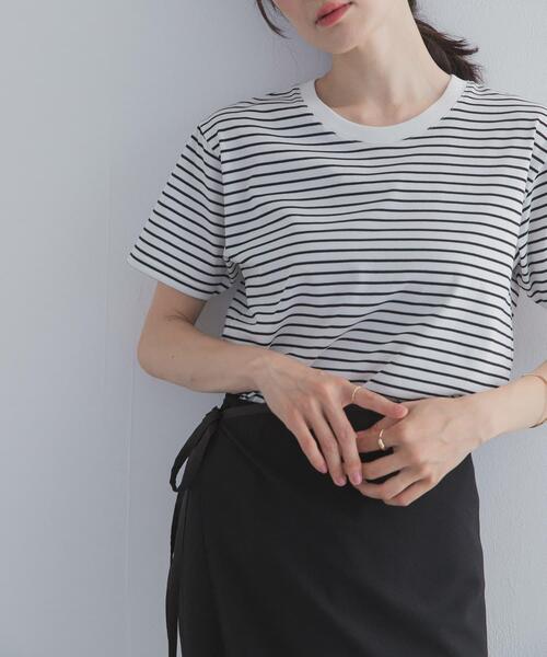 URBAN RESEARCH DOORS(アーバンリサーチドアーズ)の「『UR TECH』汗染み防止ベーシックTシャツ(Tシャツ/カットソー・レディース・ブラウン/チャコールグレー/ホワイト系その他/オフホワイト・FREE)」の1枚目の写真