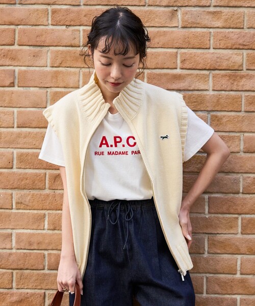 FREAK'S STORE(フリークスストア)の「TOWN CRAFT × FREAK'S STORE/タウンクラフト 別注 天竺ジップアップニットベスト(ベスト・レディース・ネイビー/キャメル/オフホワイト・フリ-)」の2枚目の写真