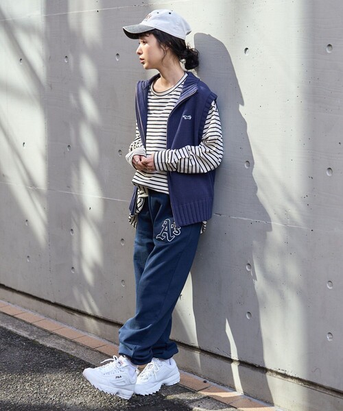 FREAK'S STORE(フリークスストア)の「TOWN CRAFT × FREAK'S STORE/タウンクラフト 別注 天竺ジップアップニットベスト(ベスト・レディース・ネイビー/キャメル/オフホワイト・フリ-)」の9枚目の写真