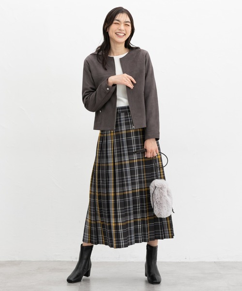 Honeys(ハニーズ)の「ラメ入りリブニット(ニット/セーター・レディース・ブルー/アイボリー/ブラック/グレイッシュベージュ・S/M/L/LL)」の5枚目の写真