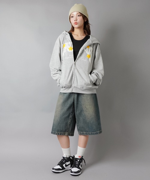 SPINNS(スピンズ)の「立体ロゴが主役★ストリートWジップフーディ/サガラ刺繍スター(パーカー・レディース・ブラック/杢グレー/オートミール/レッド・ONESIZE)」の15枚目の写真