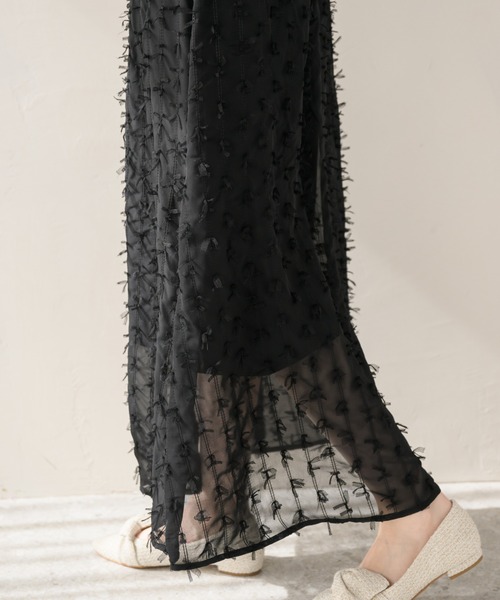 idem(イデム)の「ribbon chiffon skirt/リボンフリンジスカート【Sサイズ展開あり】(スカート・レディース・ホワイト/ブラック・SMALL/FREE)」の3枚目の写真