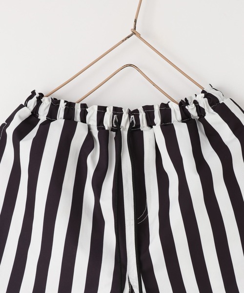 LOWRYS FARM(ローリーズファーム)の「SWIM/セットアップUNISEX 643078(水着・キッズ・グレー/イエロー/ネイビー/ブラウン・150cm/140cm/130cm/120cm/110cm)」の15枚目の写真