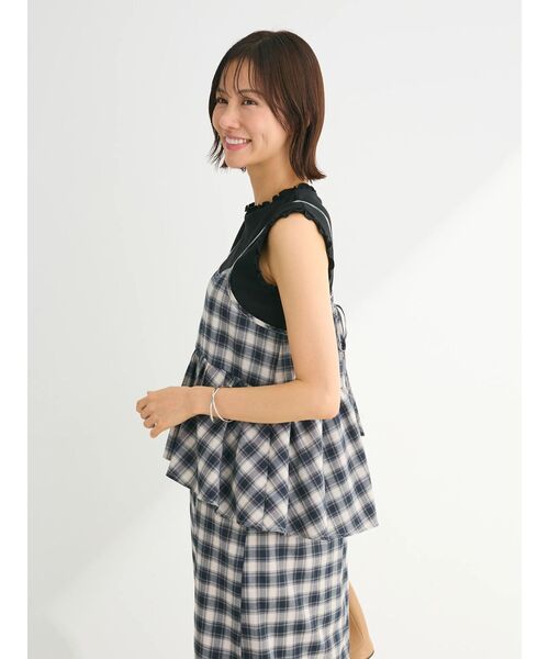 Green Parks(グリーンパークス)の「チェックペプラムキャミワンピース(ワンピース・レディース・ライトベージュ/オレンジ/グリーン・FREE)」の10枚目の写真