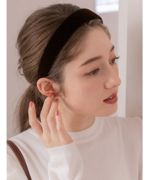 fifth(フィフス)の「ベロアカチューシャ(その他ヘアアクセサリー・レディース・ブラック/ブラウン/ボルドー・FREE)」の3枚目の写真