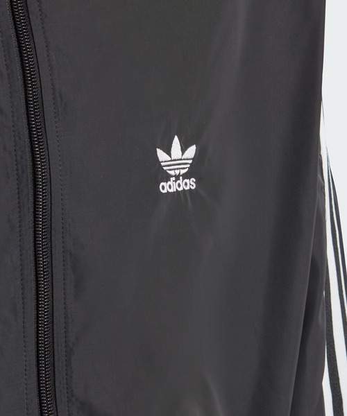 adidas(アディダス)の「アディカラー クロップトラックジャケット / ジャージ / アディダスオリジナルス adidas Originals(ナイロンジャケット・キッズ・ブラック・120/140/150/160/110/130)」の4枚目の写真