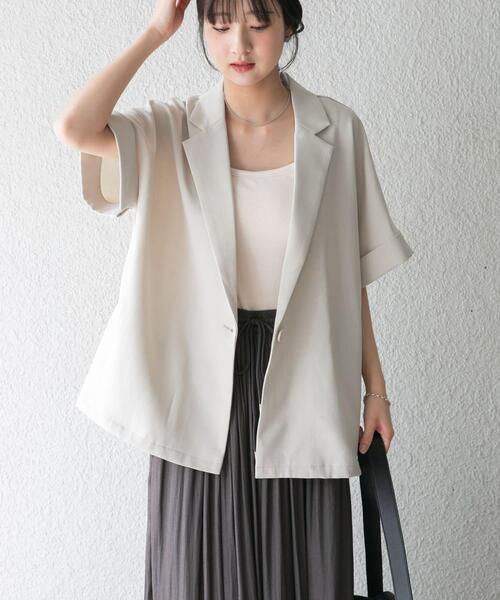 ITEMS URBANRESEARCH(アイテムズ アーバンリサーチ)の「『イージーケア/接触冷感/UVカット』SMOOTH LINEN TOUCH 半袖ジャケット(その他アウター・レディース・オフホワイト/ブラック・FREE)」の1枚目の写真