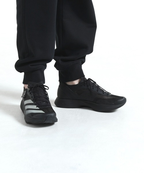 Y-3(ワイスリー)の「Y-3 TAKUMI SEN 10 M(スニーカー・メンズ・ブラック×ホワイト・26.0cm/26.5cm/27.5cm/28.0cm/27.0cm/28.5cm/25.5cm/24.5cm/25.0cm/29.5cm)」の1枚目の写真