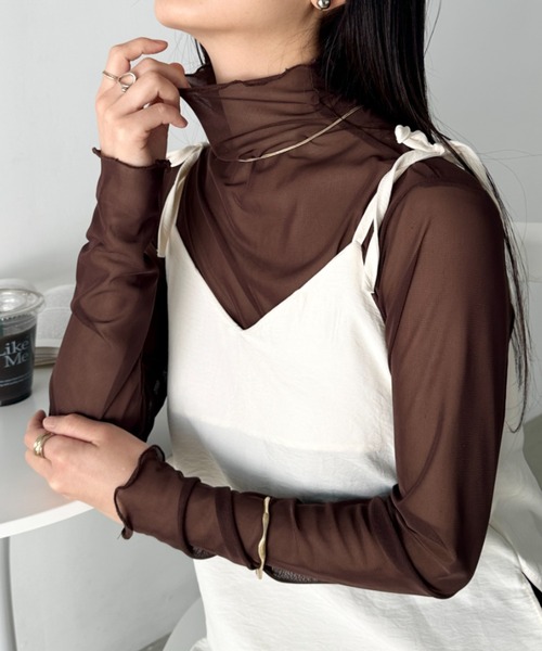 CLEA(クレア)の「メロウハイネックシアーインナートップス(Tシャツ/カットソー・レディース・ホワイト/ブラック/アイボリー/ブラウン/グレー/ライトグレー/ライトグリーン/ピンク/モカ/イエロー/ライラック/ブルー/グリーン/レッド/カーキ/ピンク系その他/ブラウン系その他/ダークブルー/オレンジ/グリーン系その他/サーモンピンク/パープル/ミント/ネイビー/パープル系その他/ピンクベージュ/ライトブルー/イエロー系その他/ブルー系その他/ダークブラウン/ダークグリーン/ライトベージュ/ライトイエロー/ロイヤルブルー/マスタード/ワインレッド・FREE/L)」の6枚目の写真