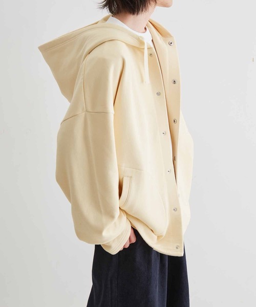 ADAM ET ROPE'(アダムエロペ)の「【WEB限定】ビック ルーズ スウェット マリンパーカー / スナップ フーディー / ユニセックス(カーディガン/ボレロ・メンズ・ブラック/キナリ・L/M)」の9枚目の写真