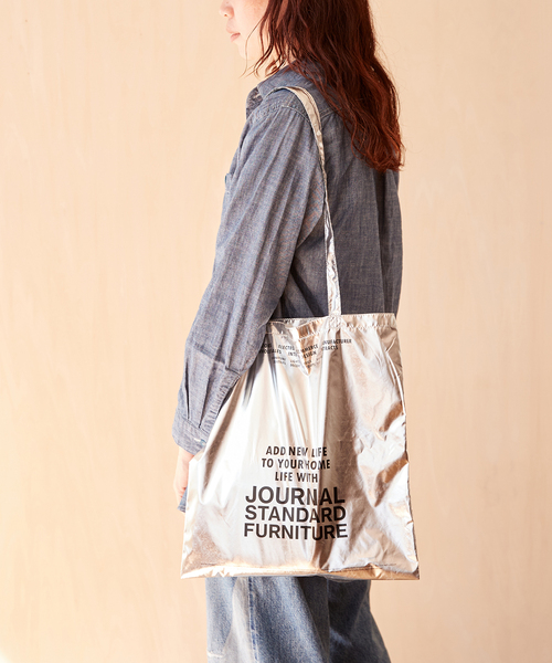 journal standard Furniture (ジャーナルスタンダードファニチャー)の「JSF TOTE SILVER トートバッグ(クラッチバッグ・レディース・シルバー・FREE)」の9枚目の写真