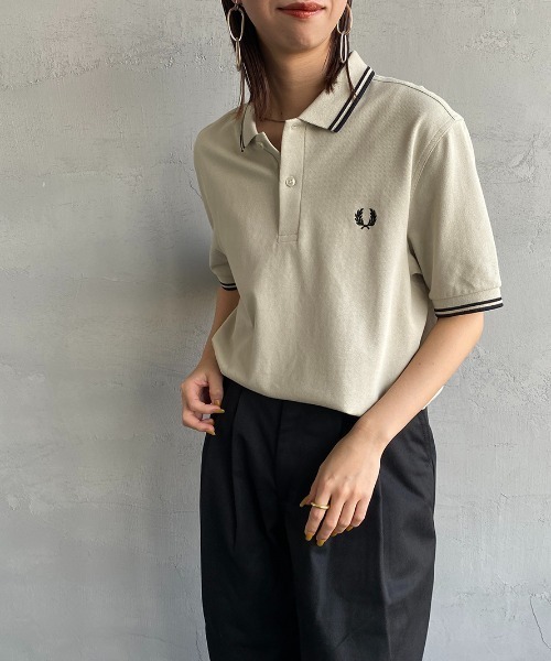 [FRED PERRY/フレッドペリー] ツインティップライン ワンポイントロゴ刺繍ポロシャツの2枚目の写真