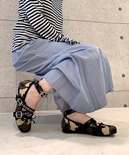 Jeffrey Campbell(ジェフリーキャンベル)の「ベルトデザインバレエシューズ(バレエシューズ・レディース・ブルー系その他/マルチ・35/36/37/38/39)」の14枚目の写真