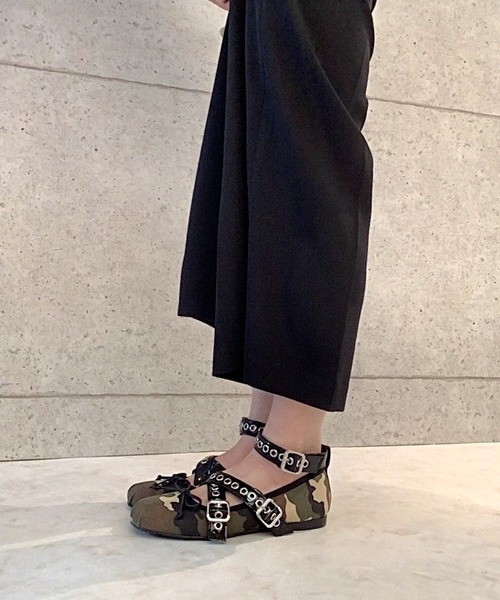 Jeffrey Campbell(ジェフリーキャンベル)の「ベルトデザインバレエシューズ(バレエシューズ・レディース・ブルー系その他/マルチ・35/36/37/38/39)」の13枚目の写真