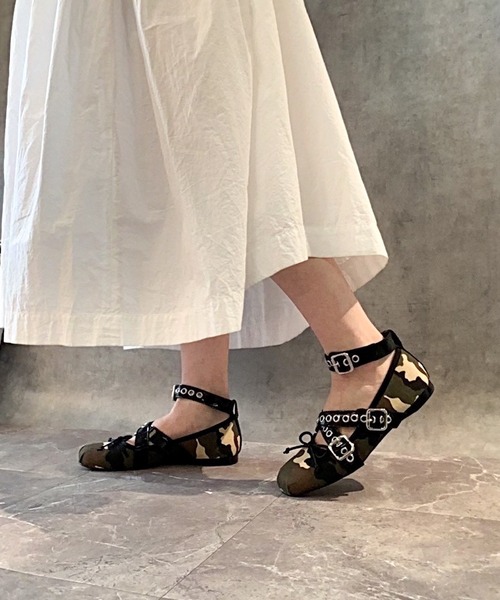 Jeffrey Campbell(ジェフリーキャンベル)の「ベルトデザインバレエシューズ(バレエシューズ・レディース・ブルー系その他/マルチ・35/36/37/38/39)」の11枚目の写真