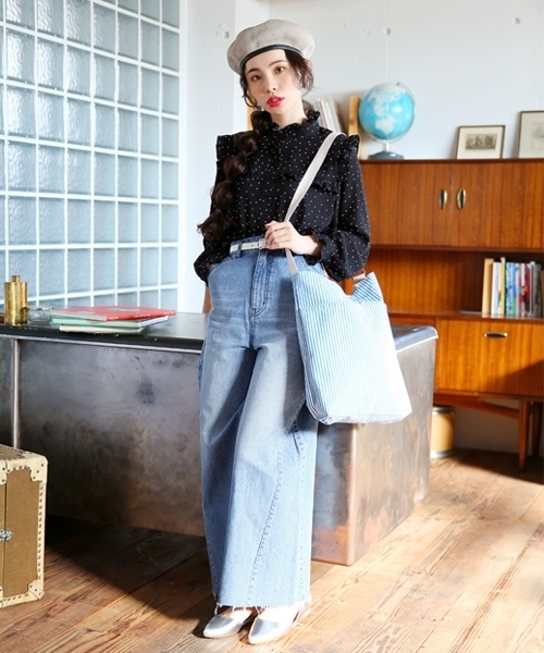 LOWRYS FARM(ローリーズファーム)の「CONE*バギー 778796 (デニムパンツ・レディース・ブルー/ワンウォッシュ・LARGE/MEDIUM)」の3枚目の写真