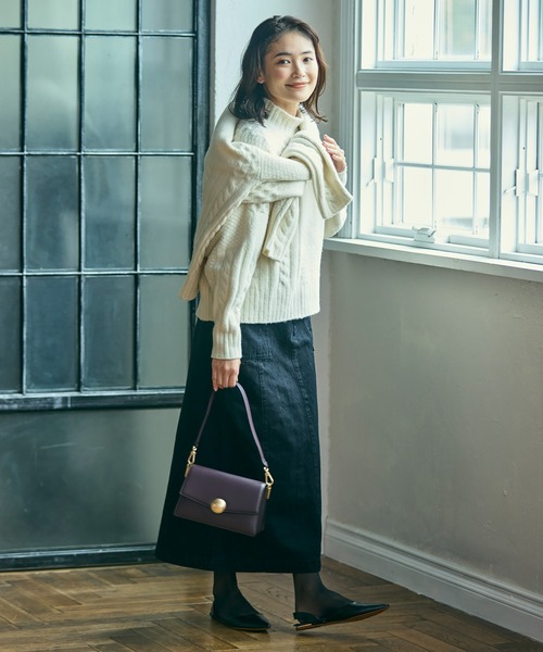 LACOSTE(ラコステ)の「テニスブリス レザーミディアムショルダーバッグ ダブルストラップ 2WAY(ハンドバッグ・レディース・ブラック/ダークグリーン/ブルー/バーガンディー/ベージュ/オレンジ・FREE)」の18枚目の写真