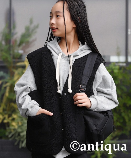 antiqua(アンティカ)の「リバーシブルムートンベスト(ベスト・キッズ・ブラック/ベージュ・160/140)」の6枚目の写真