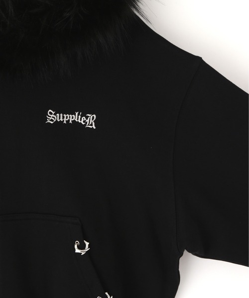 L.H.P(エルエイチピー)の「SUPPLIER/サプライヤー/【LHP EXCLUSIVE】FAUX FUR CROPPED CROSS ZIP HOODIE(パーカー・メンズ・シルバー/ピンク・XL/L/M)」の8枚目の写真