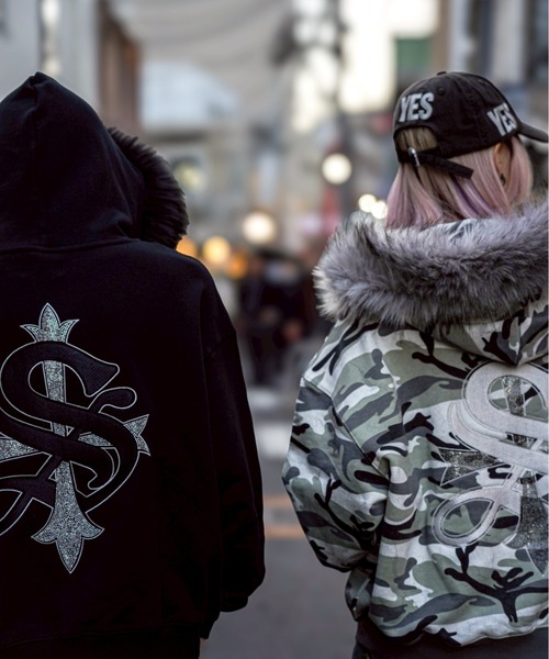 L.H.P(エルエイチピー)の「SUPPLIER/サプライヤー/【LHP EXCLUSIVE】FAUX FUR CROPPED CROSS ZIP HOODIE(パーカー・メンズ・シルバー/ピンク・XL/L/M)」の19枚目の写真