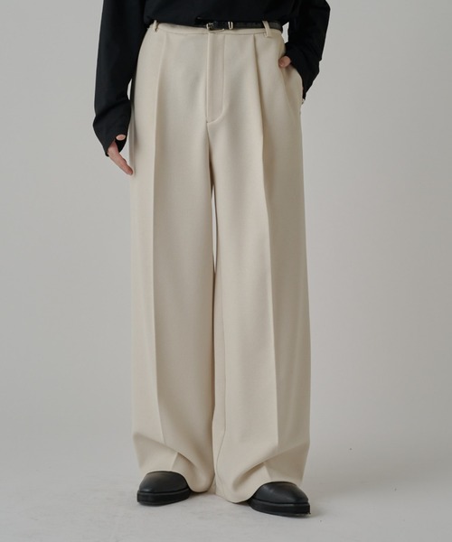 Lui's(ルイス)の「ジョーゼットタックワイドパンツ(その他パンツ・メンズ・ベージュ/ブラック/オフホワイト・S/M)」の2枚目の写真