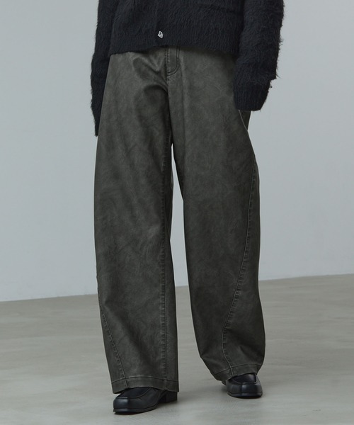 CALLNE(カルネ)の「【CALLNE】Vintage Design Curve Pants / ヴィンテージデザイン合皮カーブパンツ(セットアップ対応)(その他パンツ・メンズ・ダークグレー/ブラック・L/M)」の18枚目の写真