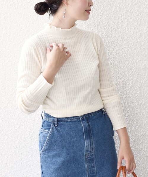 SHIPS(シップス)の「*〈手洗い可能〉フリルハイネックリブニット◆(ニット/セーター・レディース・ブラック/オフホワイト/グリーン/ライトイエロー・ONE SIZE)」の19枚目の写真