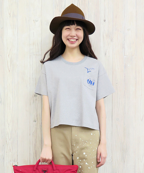 Ne-net(ネネット)の「いぬねことり T(Tシャツ/カットソー・レディース・オフホワイト/グレー/マルチ・02)」の2枚目の写真